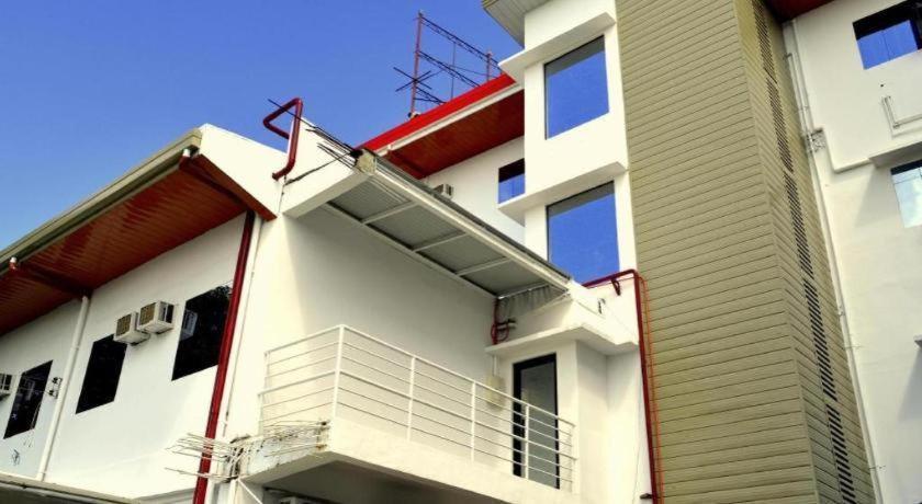 Big Daddy Hotel And Convention Center Butuan City Exterior foto